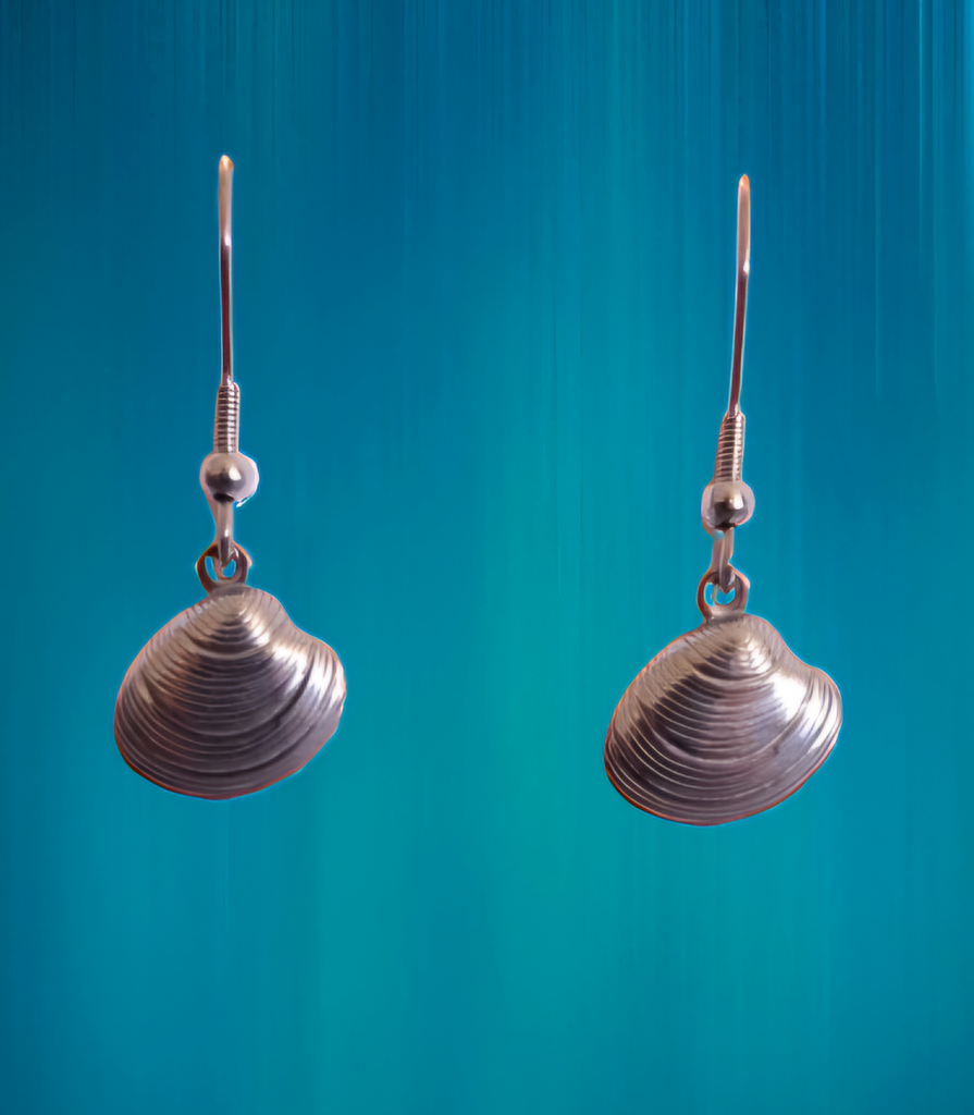 Clam Shell Dangling Earrings